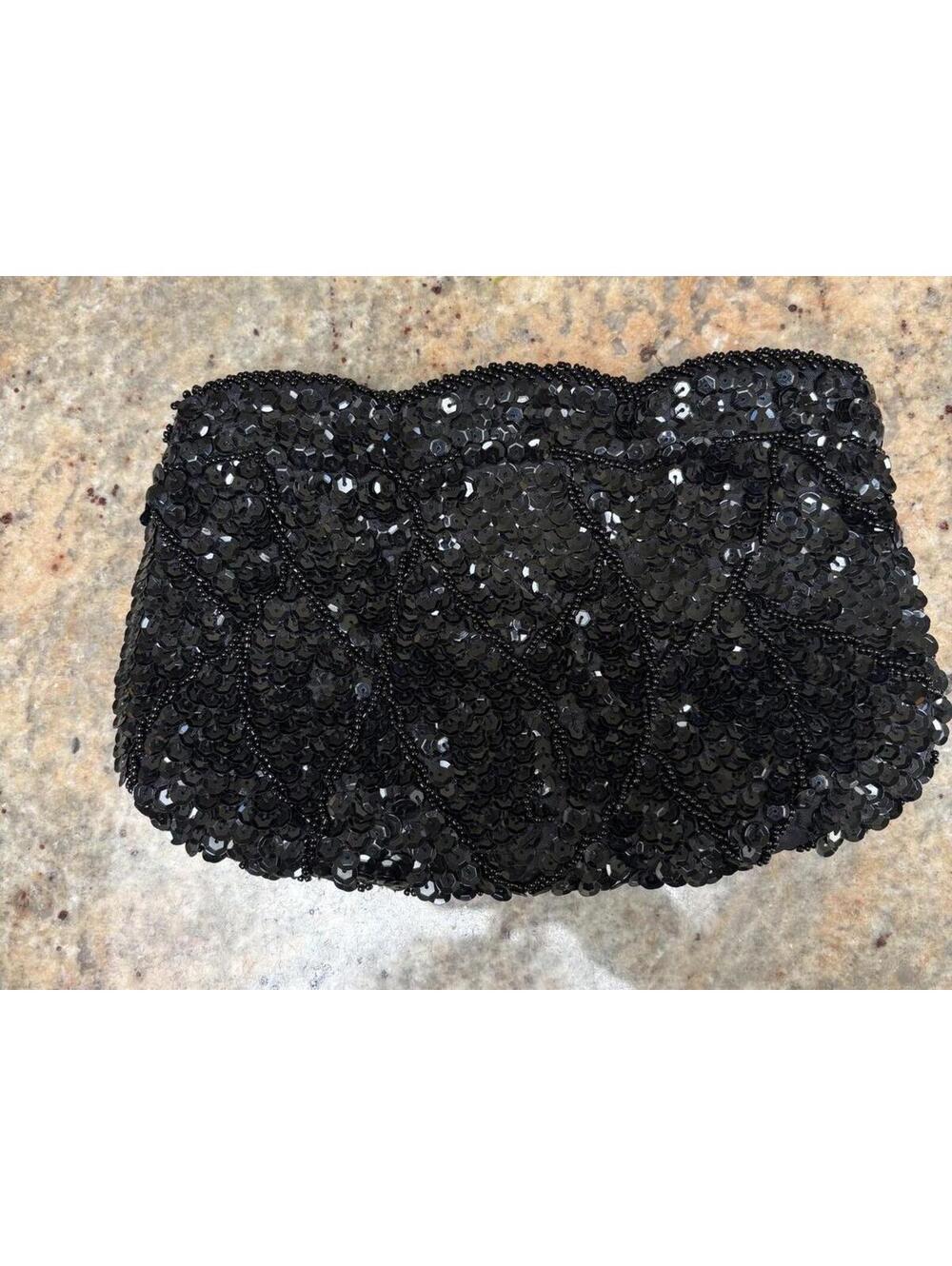 Black Sequin Beaded Clutch Bag - Picture 2 of 6